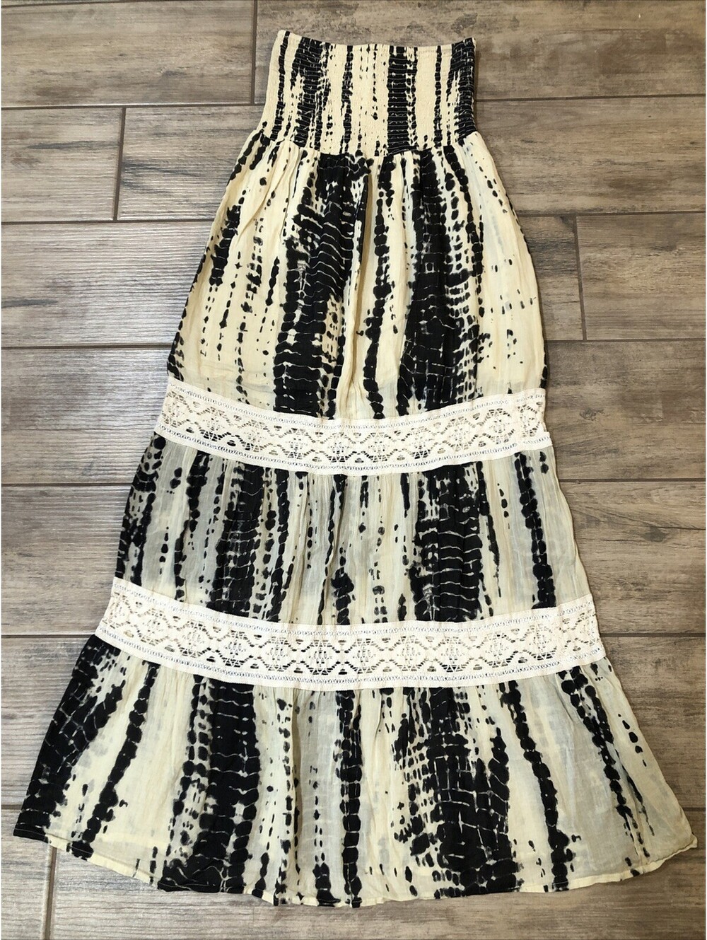 Forever 21 Boho Tie Dye Smocked Strapless‎ Maxi Dress Crochet Lace Small